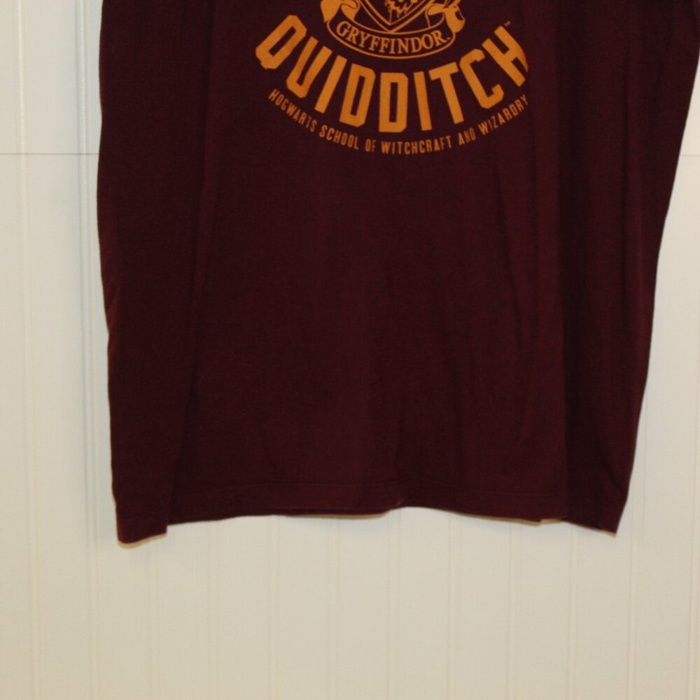 Harry Potter Gryffindor Quidditch Wizarding World of HP T-Shirt Size XL - Picture 5 of 13